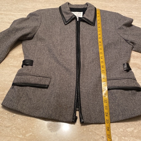 Oscar de la Renta Gen Leather Trim, Excellent Condition, measurements in photos - Picture 6 of 11